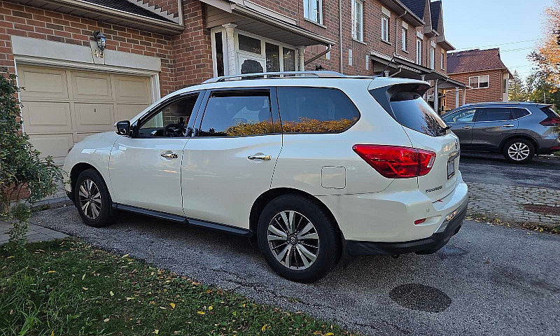 2018 Nissan Pathfind...