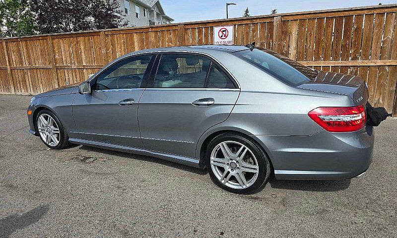 2010 Mercedes Benz E...