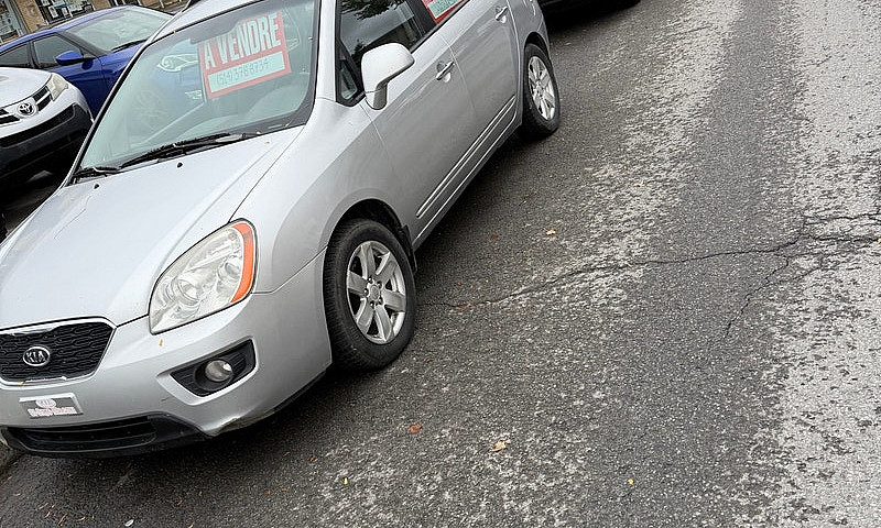 Kia Rondo 2009...