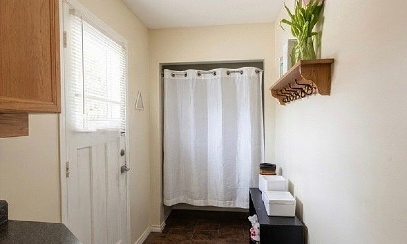5-Bedroom House In M...