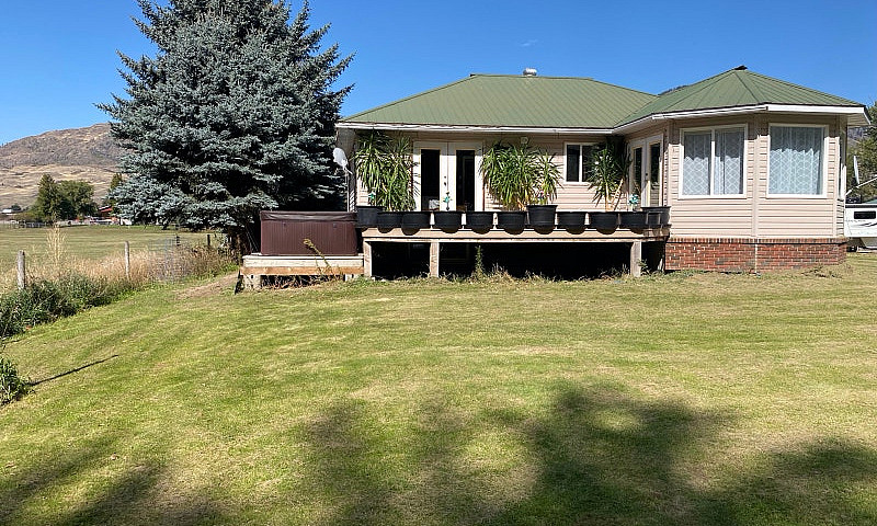 2 Bedroom Home Locat...