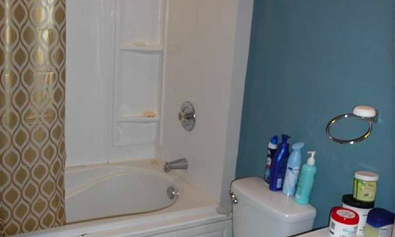 1 Bedroomed, 1 Full ...