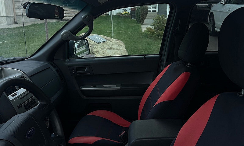Ford Escape ...