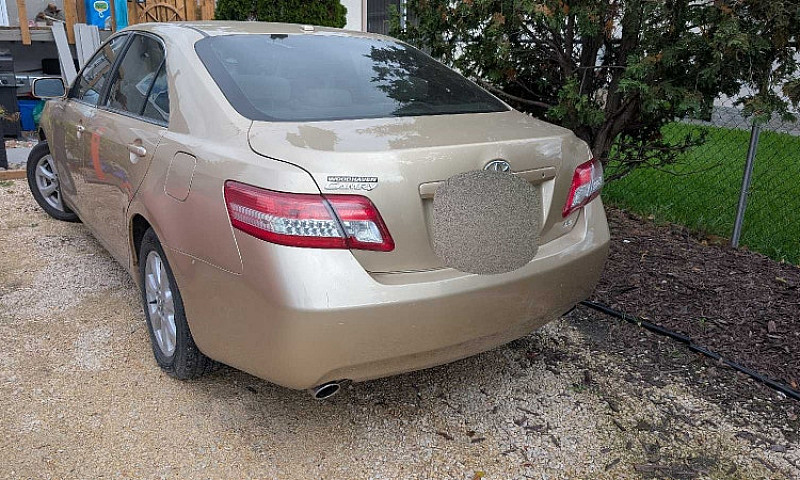 Toyota Camry Le...
