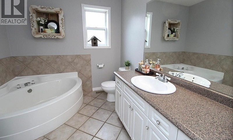 Beautiful Home For S...