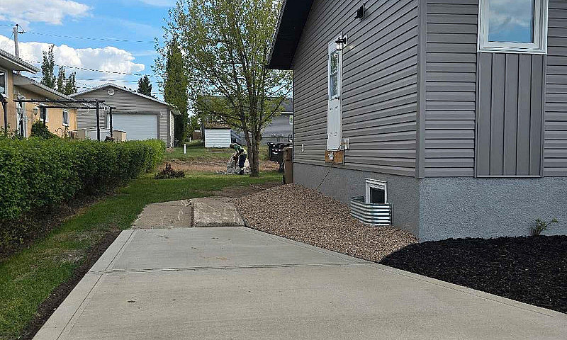 Beautiful 4 Bedroom,...