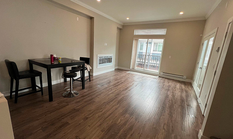 3 Bedroom Townhouse ...