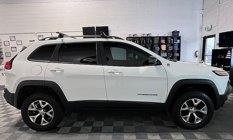 Jeep Cherokee Trailh...