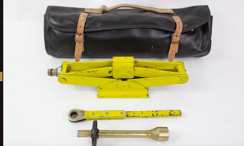 Ferrari 308 Jack Kit...