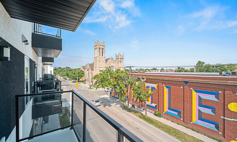 Luxury 2 Bedroom Apa...
