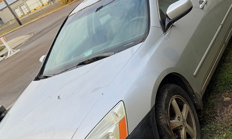 2003 Donda Accord...