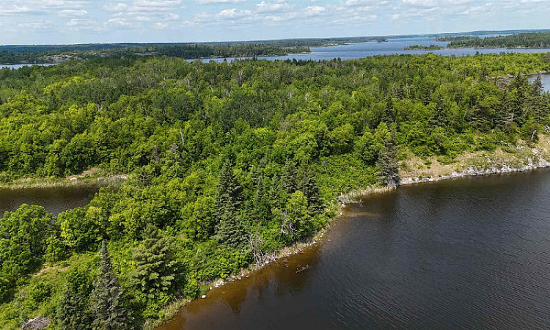 Lot 13 Big Narrows -...