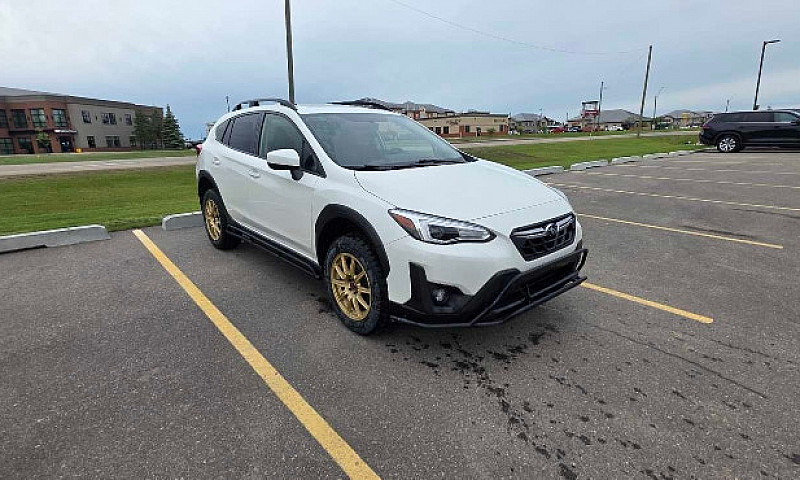 2023 Subaru Crosstre...