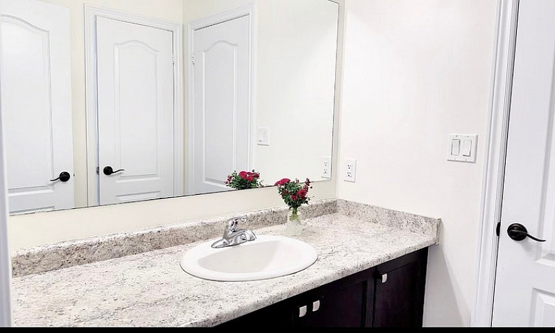 Aurora - 2 Bedroom P...