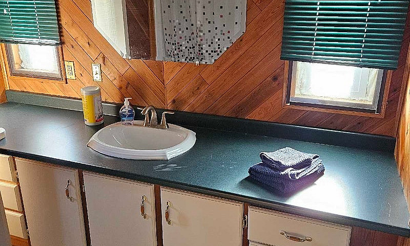 Mobile Home To Be Mo...