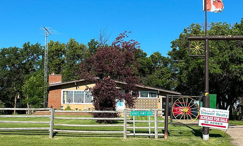 For Sale House, Log ...