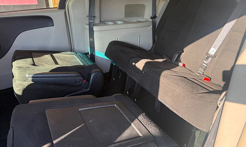2015 Chrysler Town &...