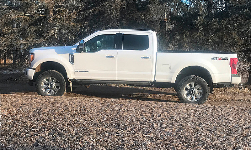 2017 Ford F-350 Plat...