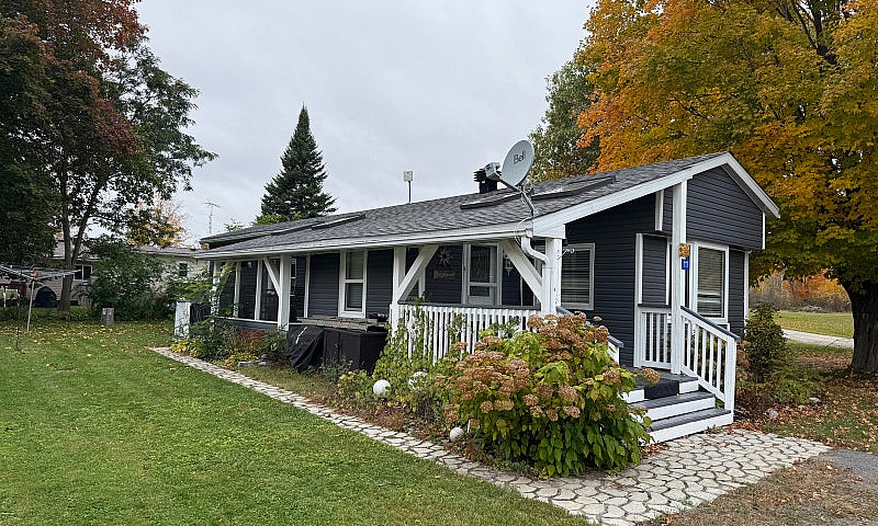 Updated 1-Bedroom In...