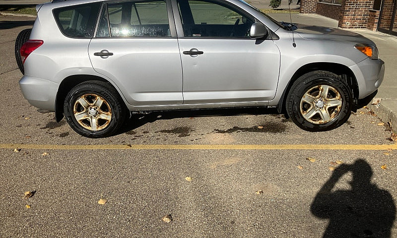 Toyota Rav 4...