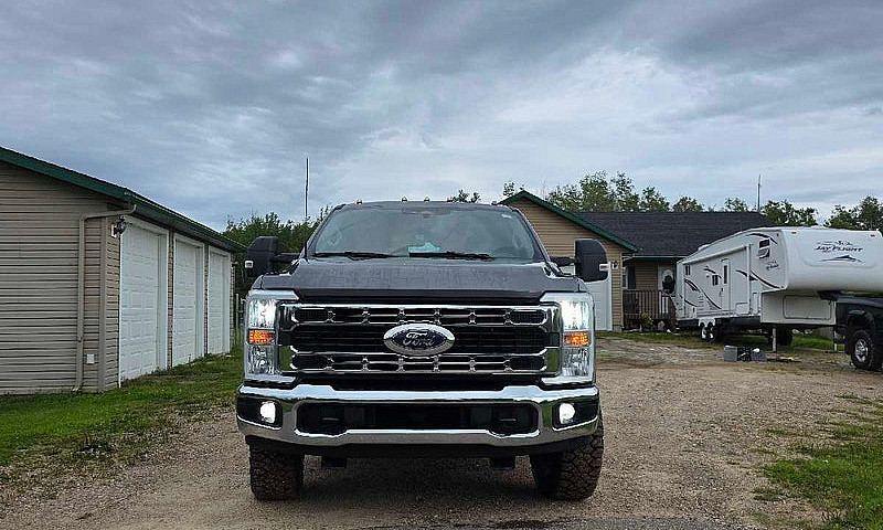 2025 Ford F350 Xlt 7...