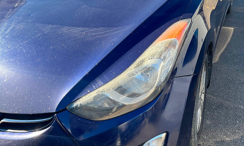 2012 Hyundai Elantra...