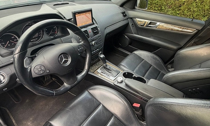 2010 Mercedes-Benz C...