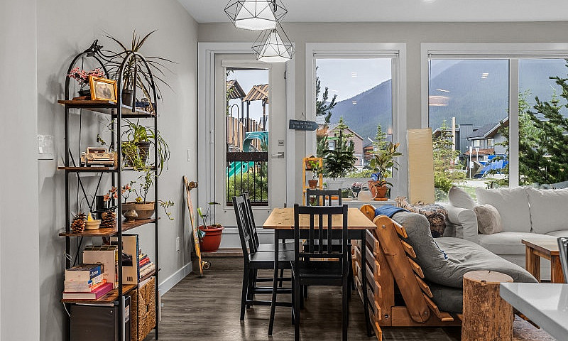 Former Showhome With...