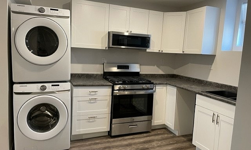 2 Bedroom Lower Suit...