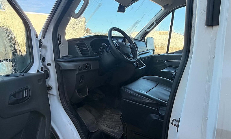 2022 Ford Transit 25...