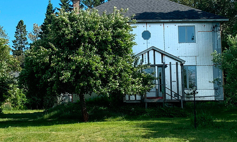 Classic Two-Story Ho...