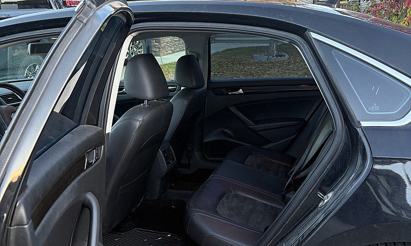 2014 Volkswagen Pass...