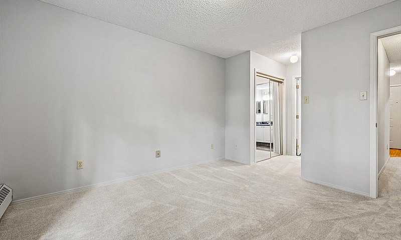 Garneau 2 Bed 2 Bath...
