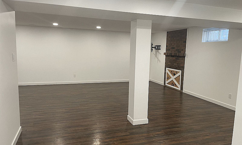 Spacious 2 Bedroom B...
