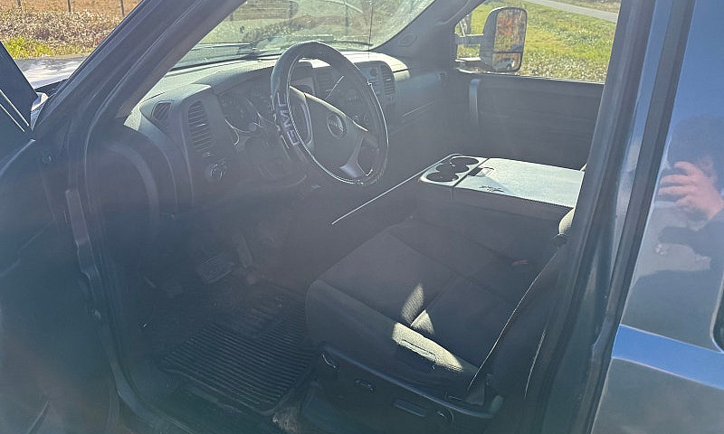 2011 Gmc 2500...