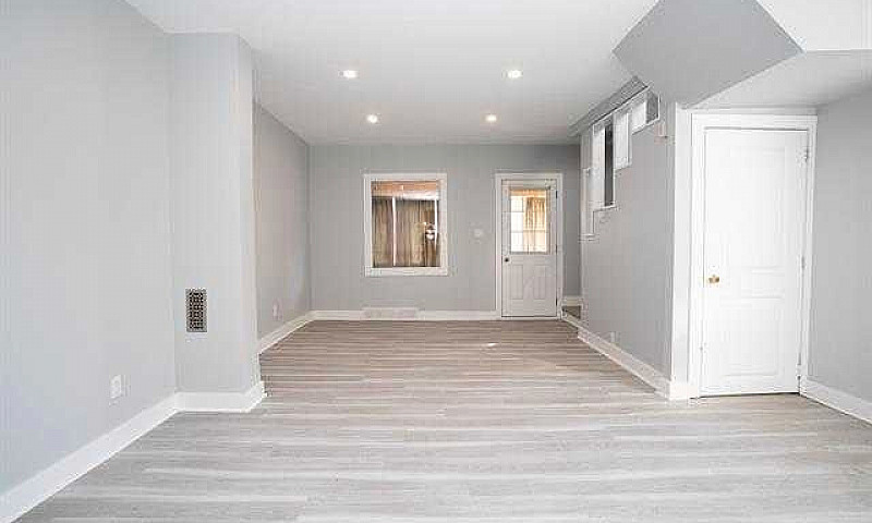 3 Bed 1 Bath House F...