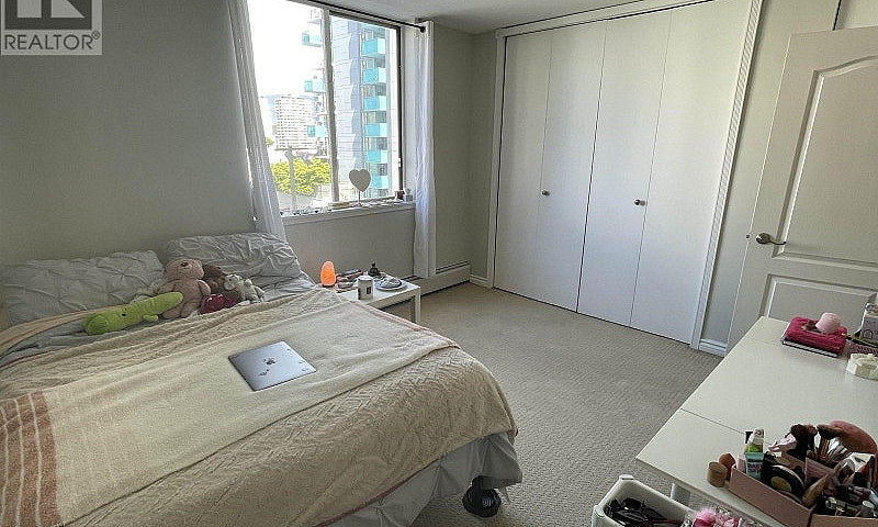 1Bed 1Bath West End ...