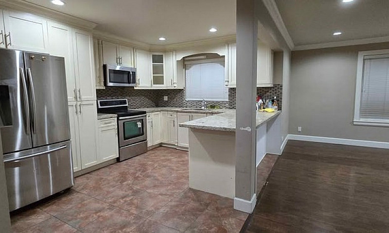 4 Beds 3 Baths House...
