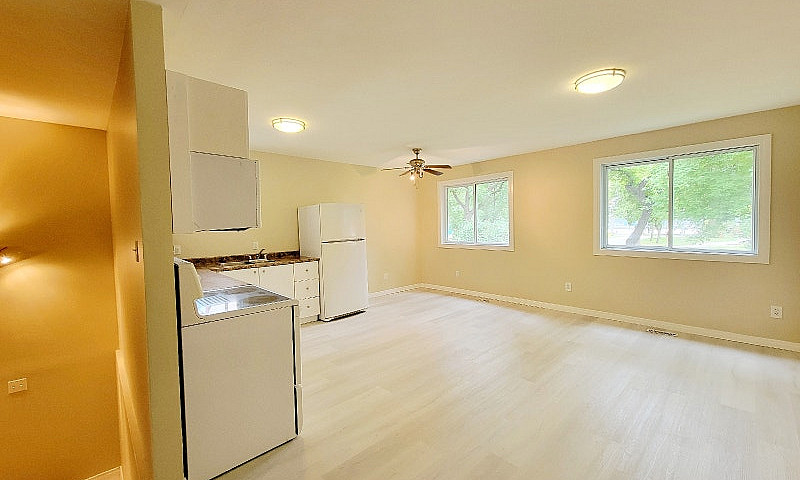 3 Bed 2 Full Bath Ho...