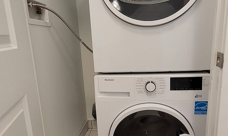2 Bed Condo For Leas...
