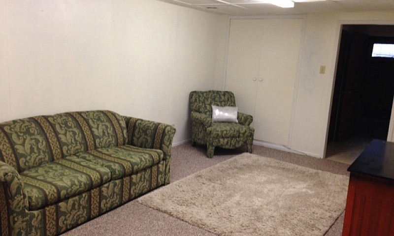 2 Bedroom Basement S...
