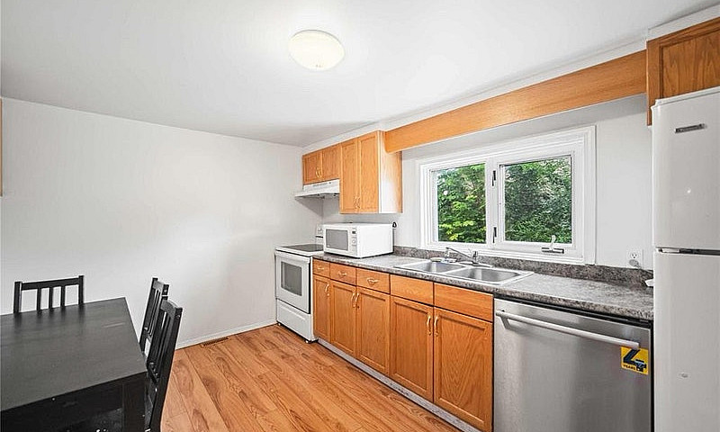 3 Bedroom Rental Pro...