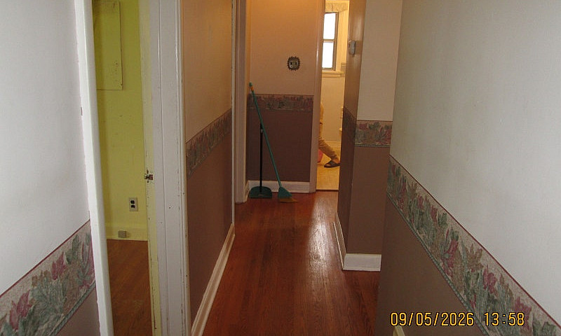 Close To U Of M, 4 B...