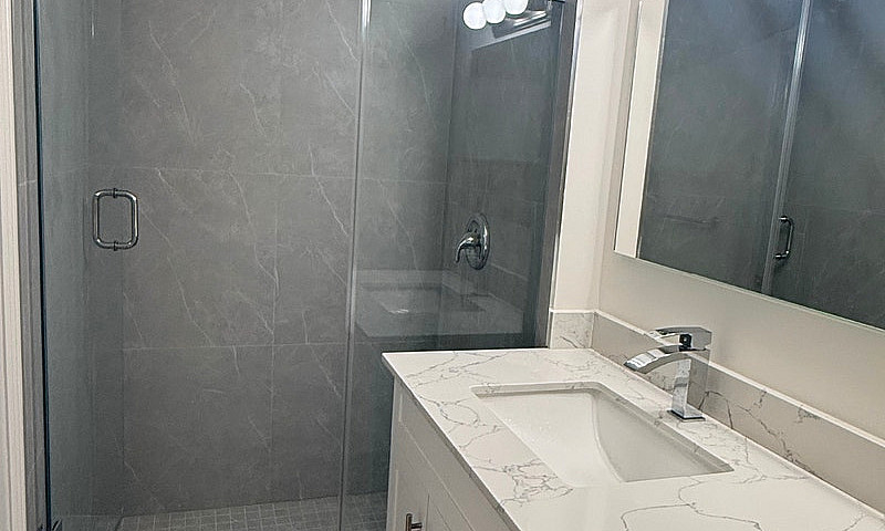 New Renovated 1St Fl...