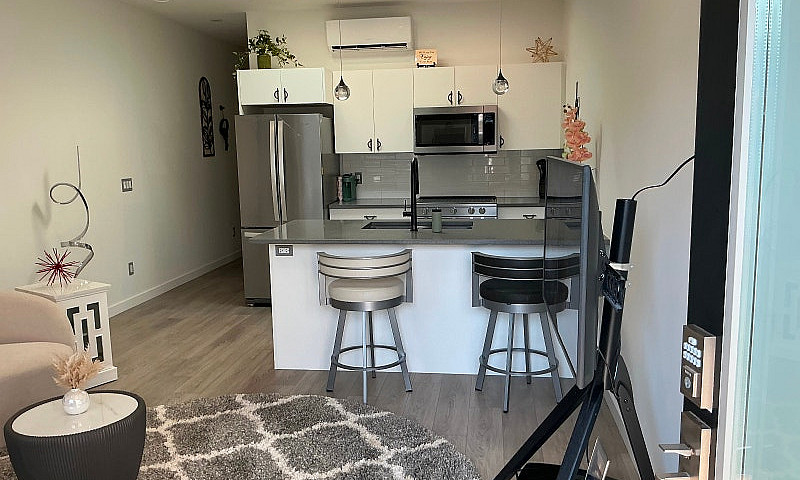 Tiny Home:  1-Bed 1-...