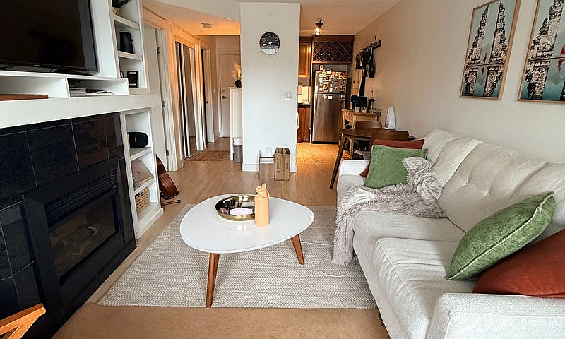 1 Bedroom - Crescent...