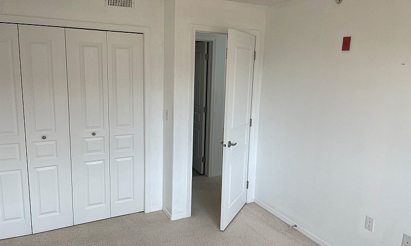 Lakewood Condo...