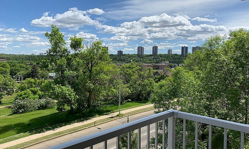 2 Bedroom, 2 Bath, D...