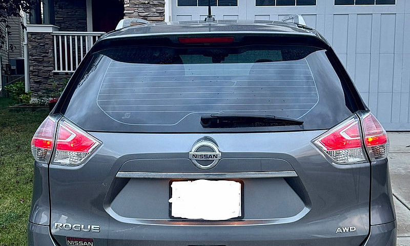 2016 Nissan Rouge...