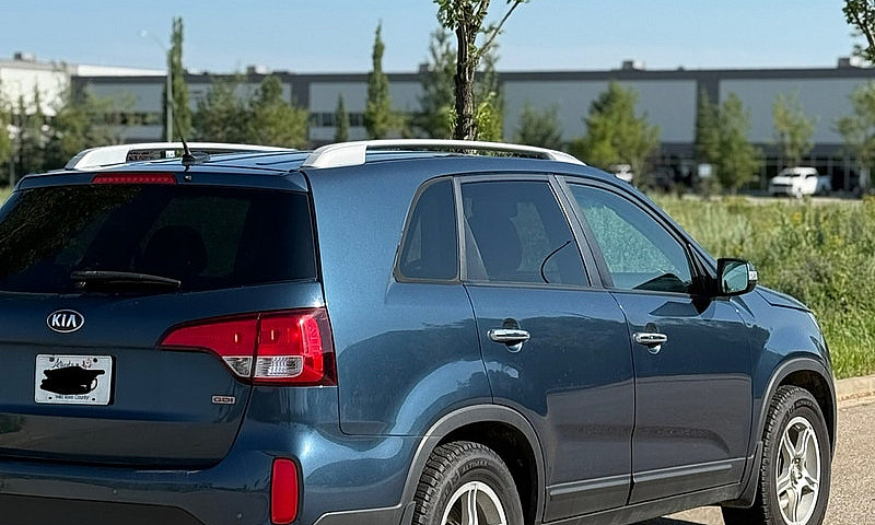 2015 Kia Sorento Awd...